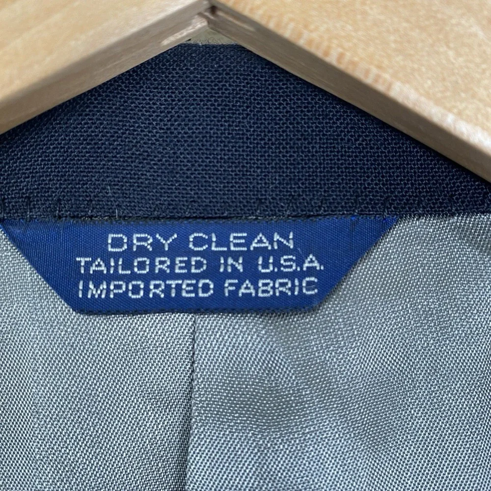 Cricketeer Blazer Men's Size‎ 42R Blue Vintage USA 2 Button Sport Coat